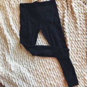 Fabletics Black leggings with mesh side pockets